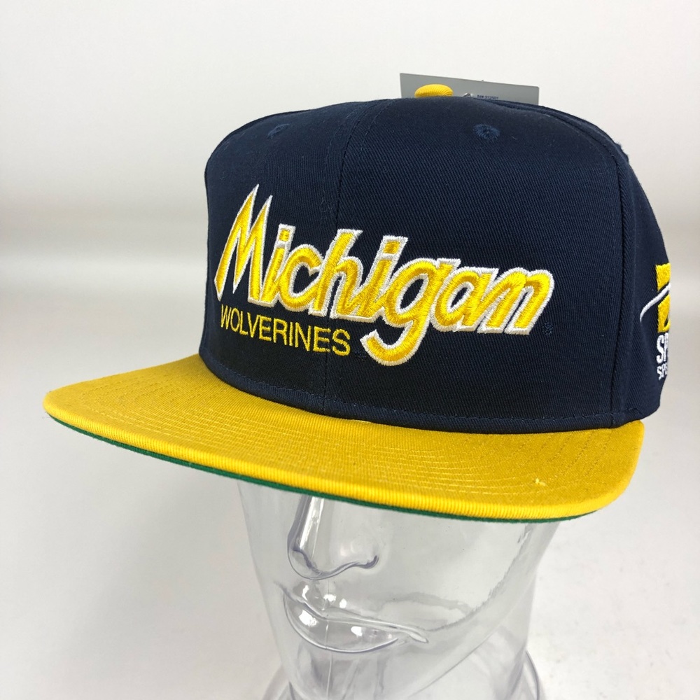 Univ of Michigan Wolverines Vintage SnapBack Hat - Picture 1 of 8